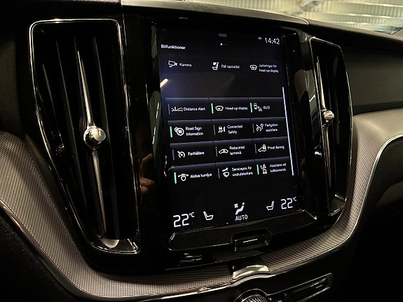 Volvo XC60 28 of 30