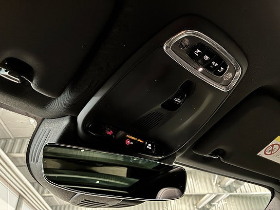 Volvo XC60 26 of 30