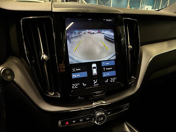 Volvo XC60 24 of 30