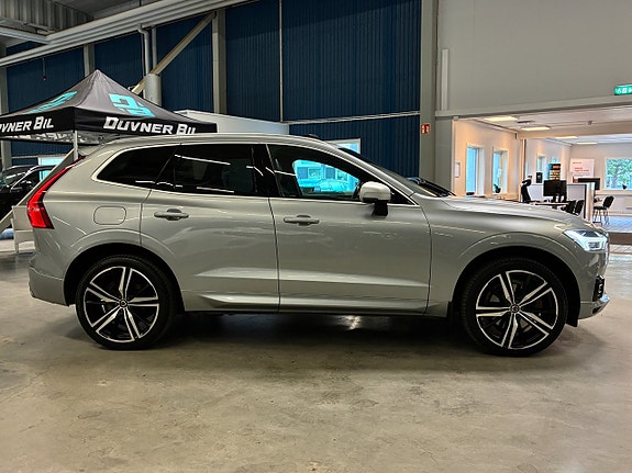 Volvo XC60 2 of 5