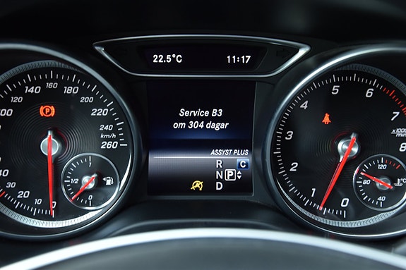 Mercedes-Benz CLA200 26 of 26