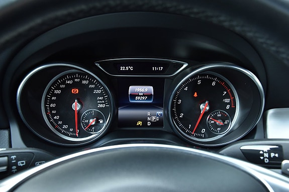 Mercedes-Benz CLA200 23 of 26
