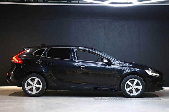 Volvo V40 5 of 5