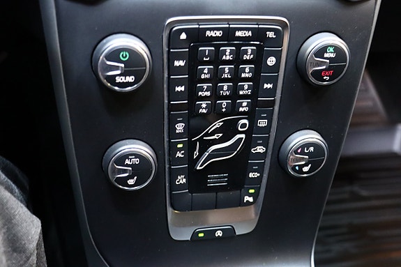 Volvo V40 22 of 25