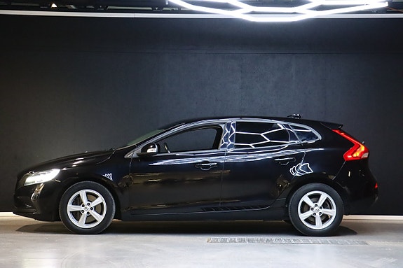 Volvo V40 6 of 25
