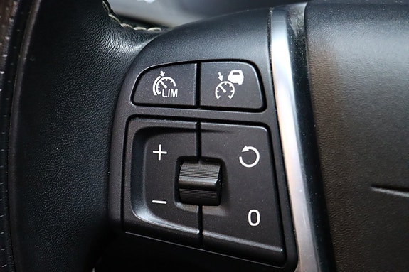 Volvo V40 20 of 25