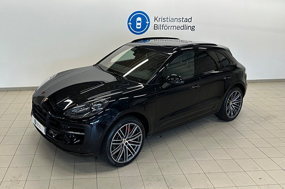 Porsche Macan GTS 4 of 5