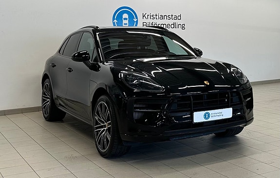 Porsche Macan GTS 7 of 14