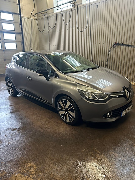 Renault Clio 2 of 5