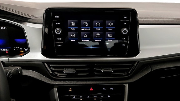 Volkswagen T-Roc 9 of 19