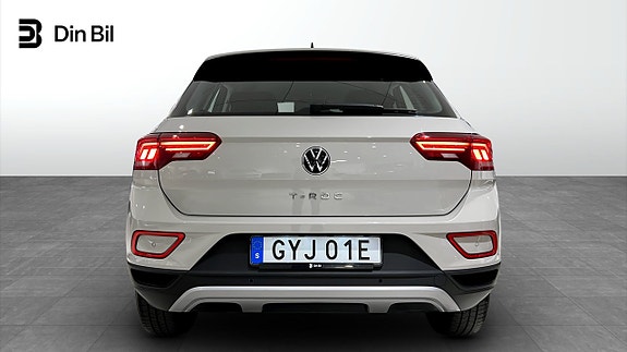 Volkswagen T-Roc 5 of 19