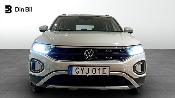 Volkswagen T-Roc 4 of 19