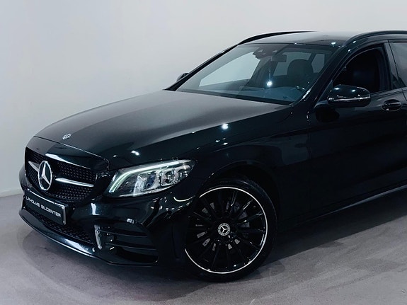 Mercedes-Benz C220 d 2 of 5