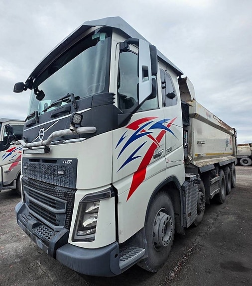 Volvo FH 16 750 3 of 24