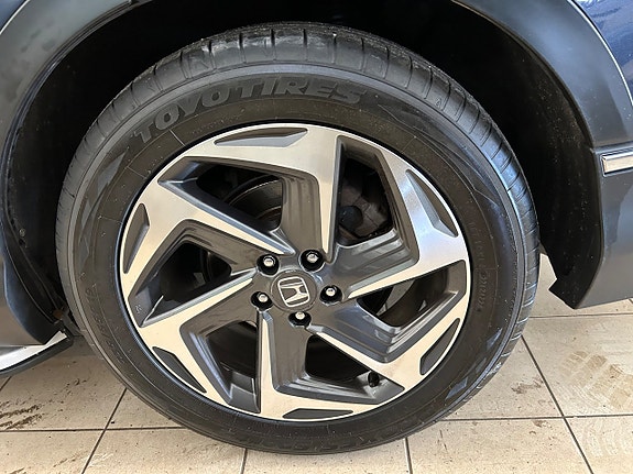 Honda CR-V 12 of 22