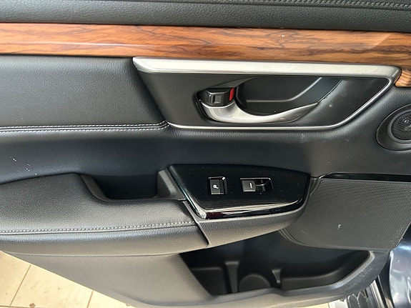 Honda CR-V 5 of 22