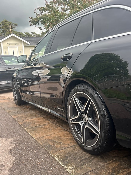 Mercedes-Benz C200 4 of 10