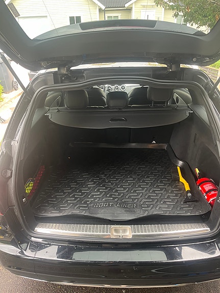 Mercedes-Benz C200 7 of 10