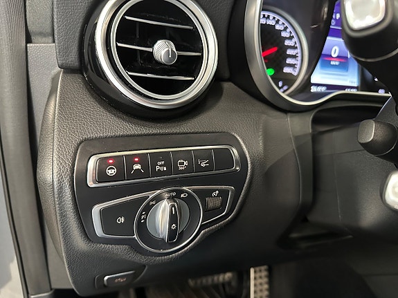 Mercedes-Benz GLC43 19 of 30