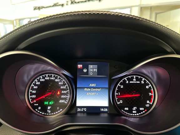 Mercedes-Benz GLC43 29 of 30