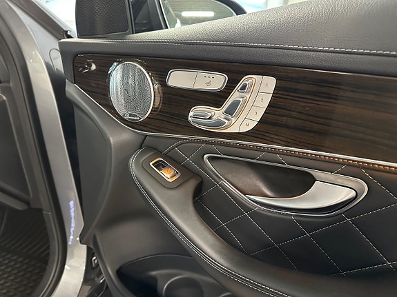 Mercedes-Benz GLC43 15 of 30