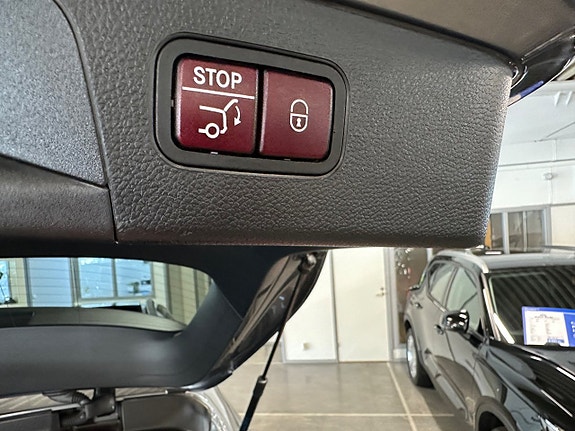 Mercedes-Benz GLC43 8 of 30