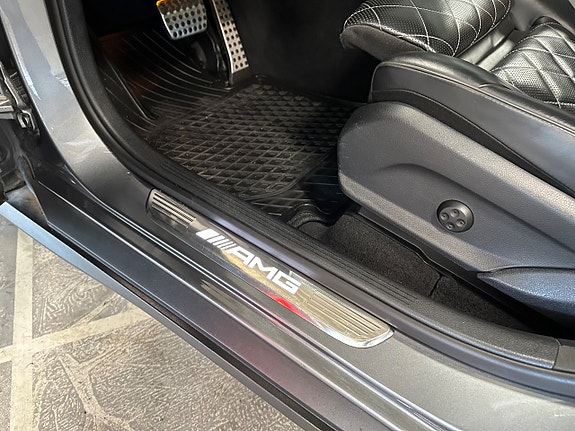 Mercedes-Benz GLC43 16 of 30