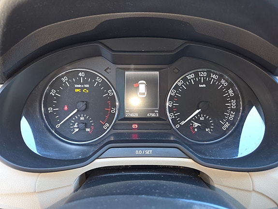 Skoda Octavia 4 of 5