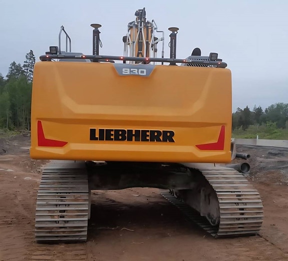 Liebherr R 930 G8 4 of 8