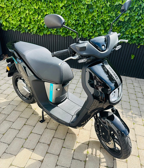 Yamaha Neos 2 of 11