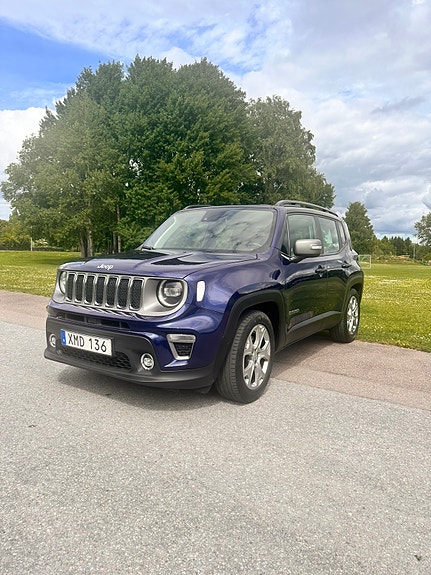 Jeep Renegade 2 of 8