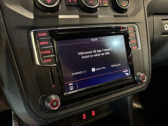 Volkswagen Caddy Maxi 15 of 23