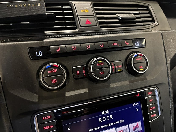 Volkswagen Caddy Maxi 12 of 23