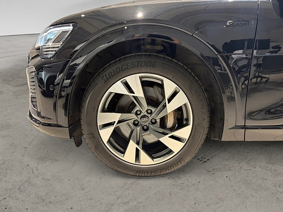 Audi Q8 7 of 18