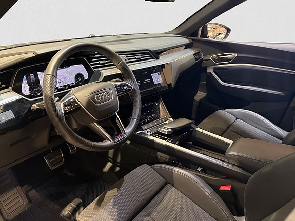 Audi Q8 8 of 18
