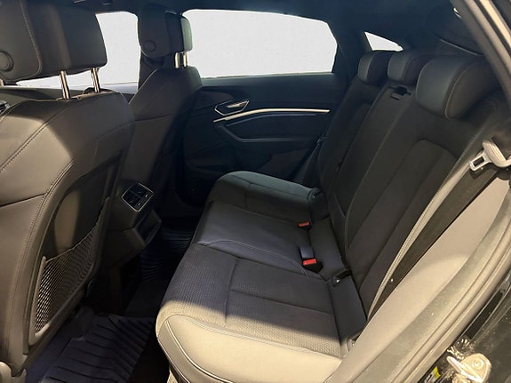 Audi Q8 12 of 18