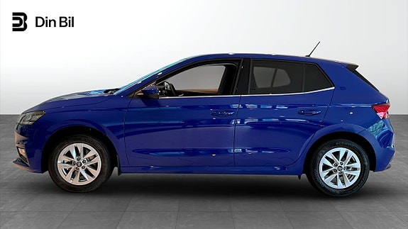 Skoda Fabia 2 of 5