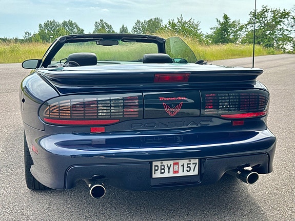 Pontiac Firebird 17 of 19