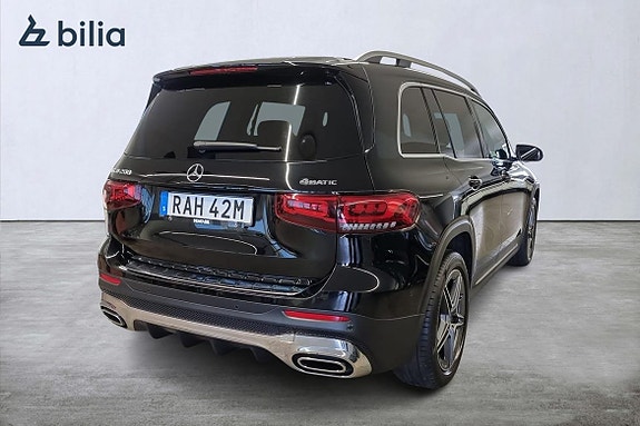 Mercedes-Benz GLB250+ 4 of 5