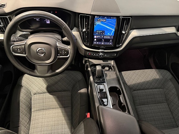 Volvo XC60 13 of 15