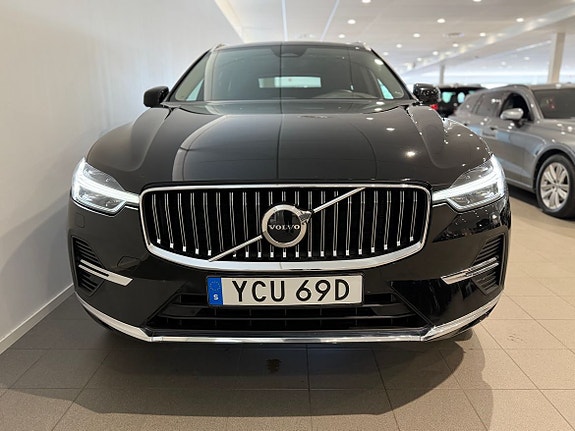 Volvo XC60 2 of 5