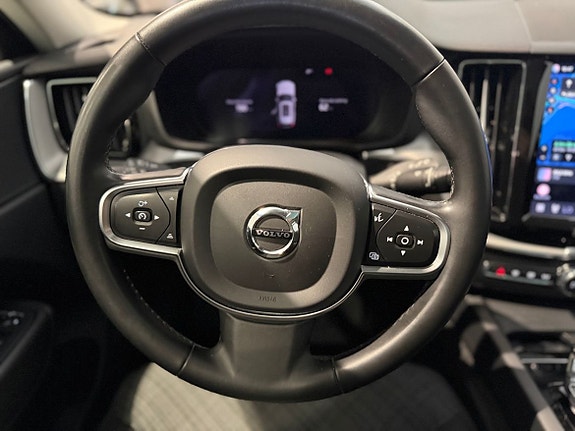Volvo XC60 14 of 15