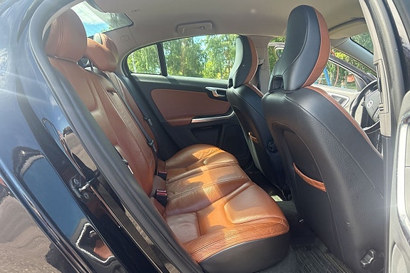 Volvo S60 8 of 8