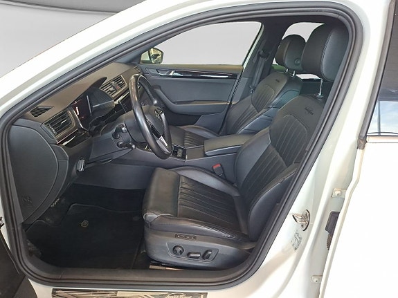 Skoda Superb 9 of 15