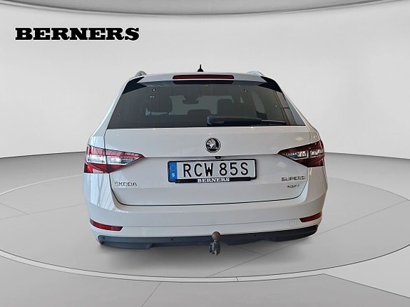 Skoda Superb 4 of 15