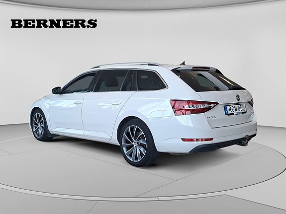Skoda Superb 3 of 15