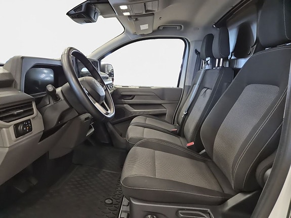 Volkswagen Transporter 9 of 15