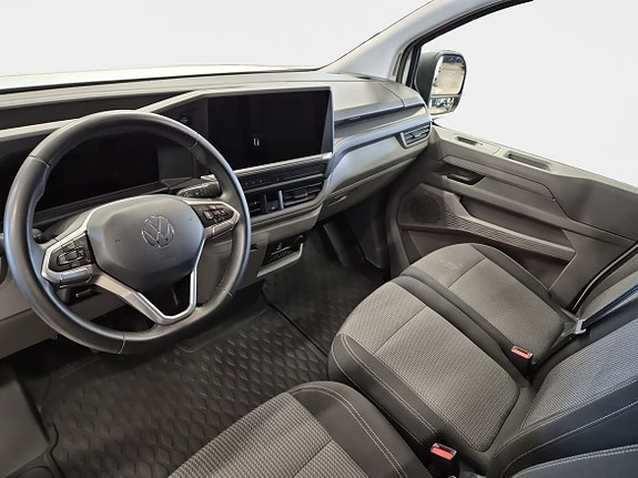 Volkswagen Transporter 10 of 15