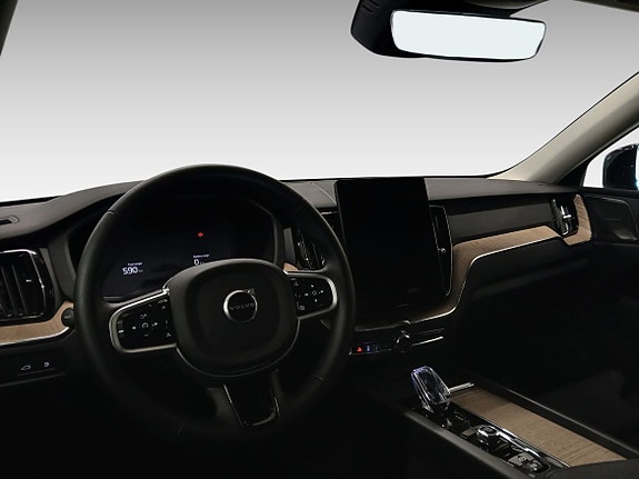 Volvo XC60 6 of 14