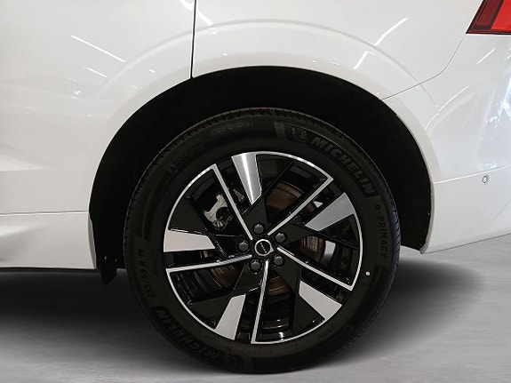Volvo XC60 14 of 14